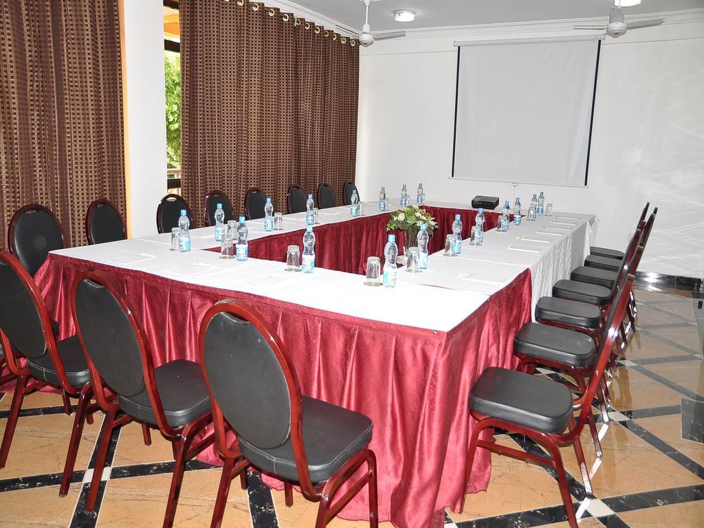 Monalisa Hotel متوابا المظهر الخارجي الصورة