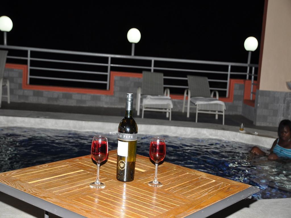Monalisa Hotel متوابا المظهر الخارجي الصورة